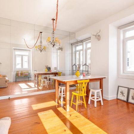 Joivy Chic 2Br Apt In Bairro Alto, 2Mins To Sao Pedro De Alcantara Viewpoint Lisboa Kültér fotó