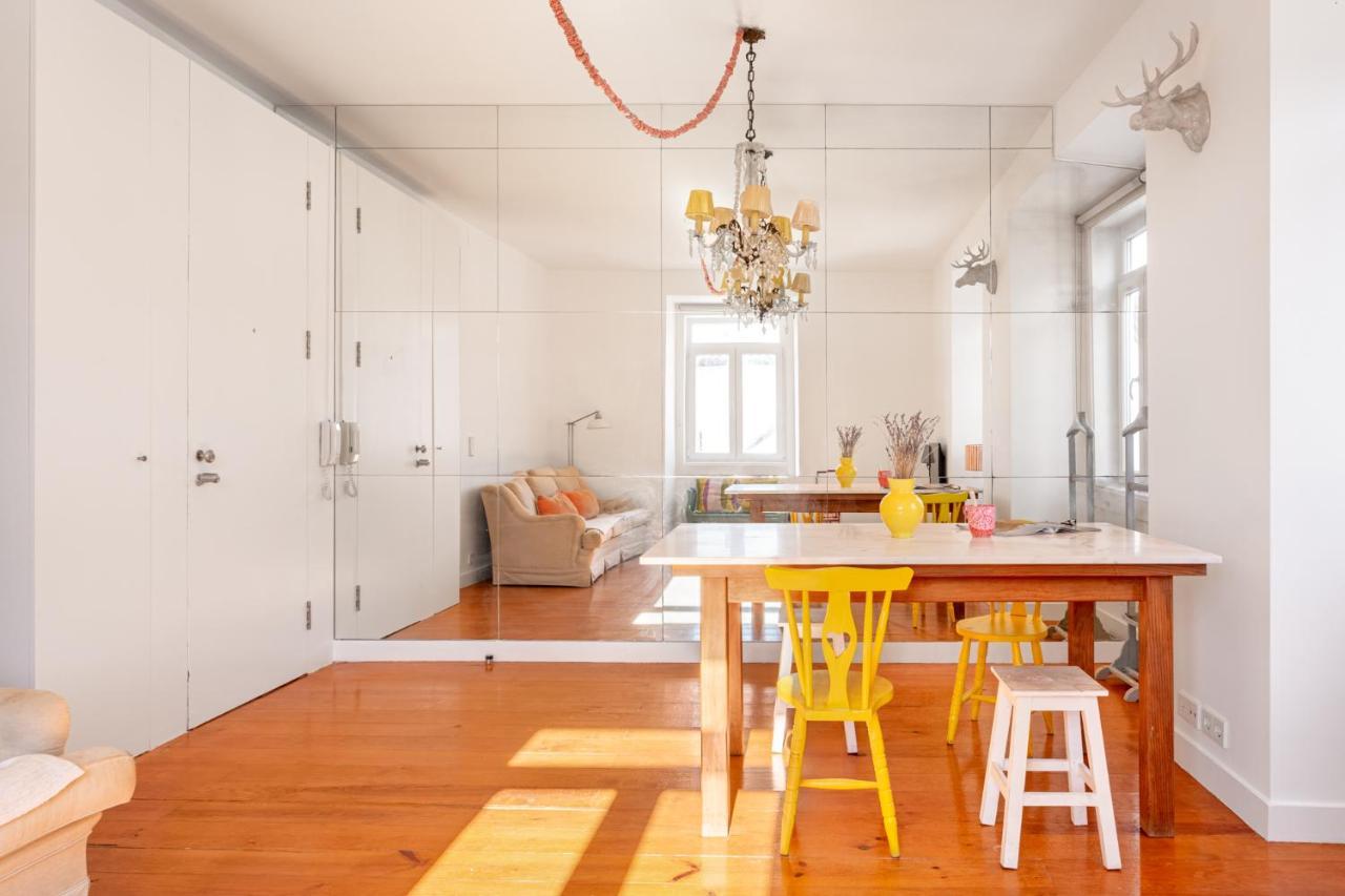 Joivy Chic 2Br Apt In Bairro Alto, 2Mins To Sao Pedro De Alcantara Viewpoint Lisboa Kültér fotó