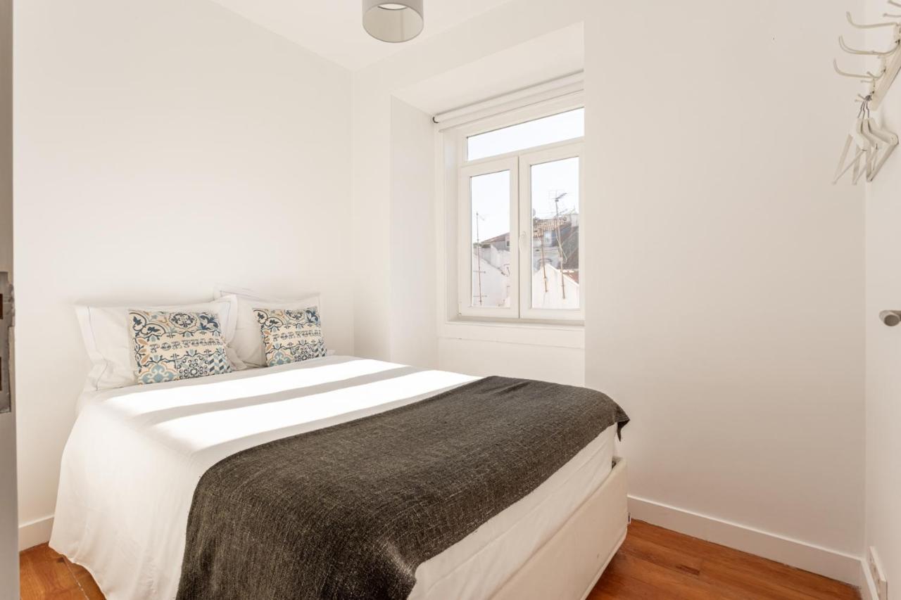 Joivy Chic 2Br Apt In Bairro Alto, 2Mins To Sao Pedro De Alcantara Viewpoint Lisboa Kültér fotó